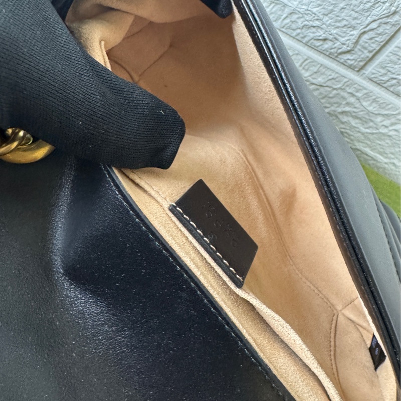GUCCI Marmont馬夢 牛皮愛心縫線 (小22/黑)肩背 側背包-23