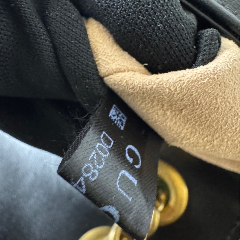 GUCCI Marmont馬夢 牛皮愛心縫線 (小22/黑)肩背 側背包-26