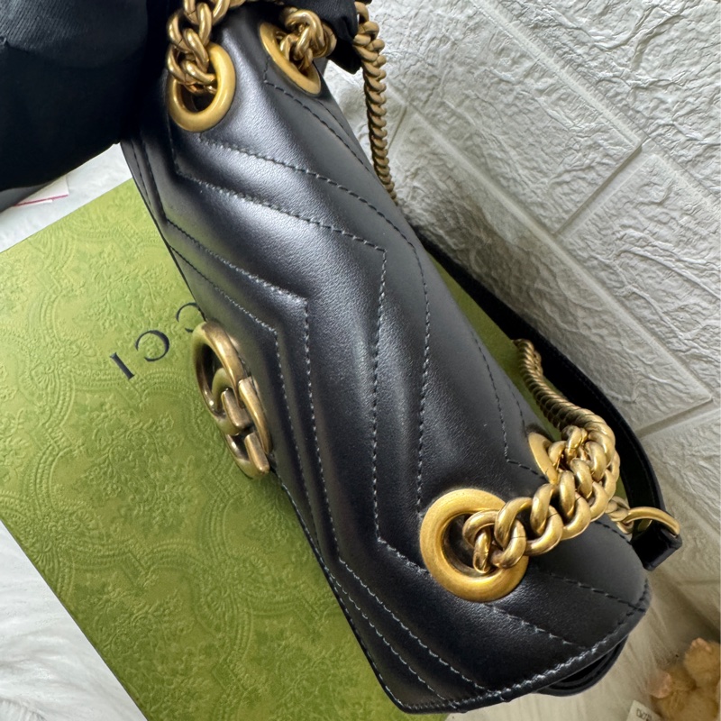 GUCCI Marmont馬夢 牛皮愛心縫線 (小22/黑)肩背 側背包-27