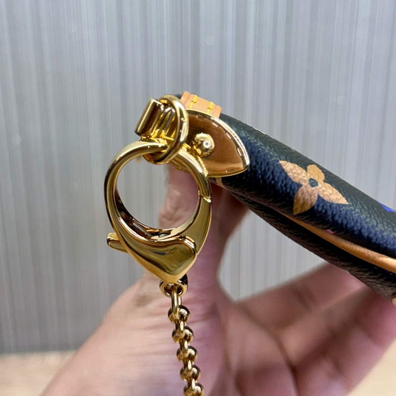 LV M60096 Milla 限量絕版村上隆黑彩麻將包手拿包-15