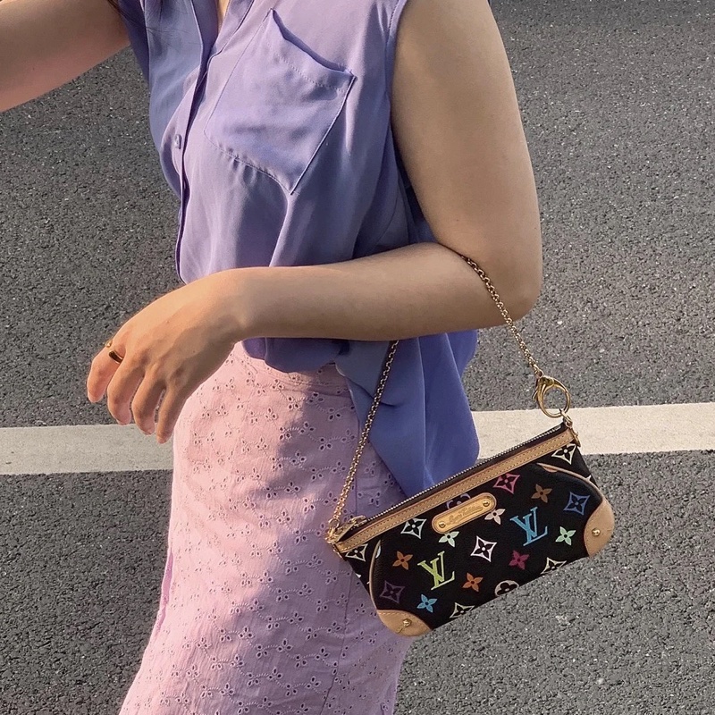 LV M60096 Milla 限量絕版村上隆黑彩麻將包手拿包-25