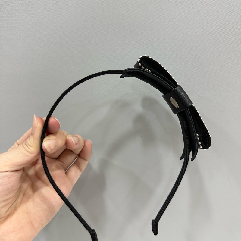 chanel AA9133 黑色皮革拼珍珠雙c髮箍-2