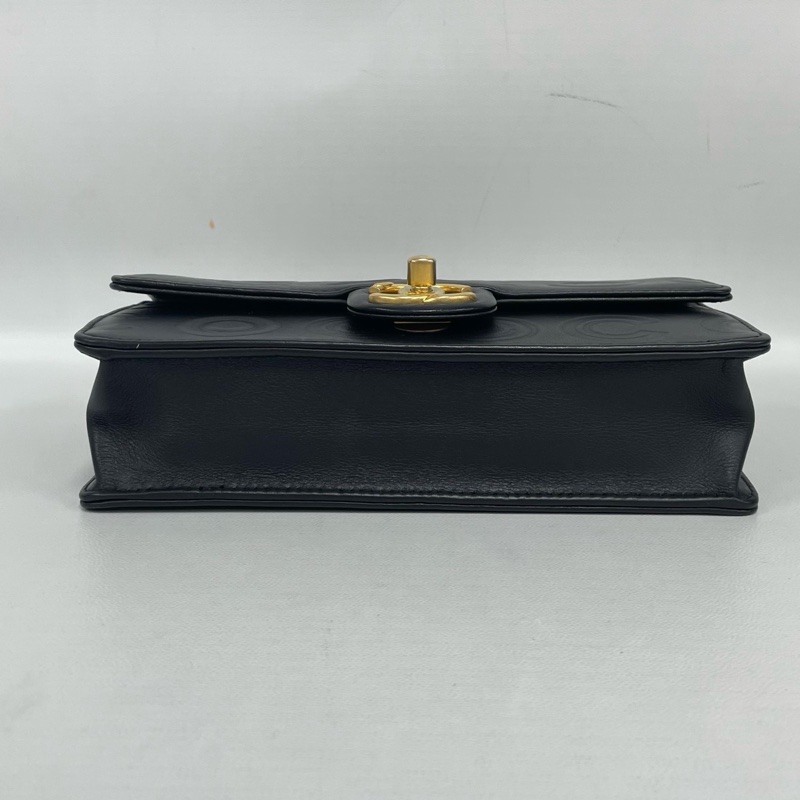 Chanel香奈兒 楊丞琳同款 Coco字母黑金牛皮做舊五金翻蓋包 28開  尺寸約21*5*14cm~-9