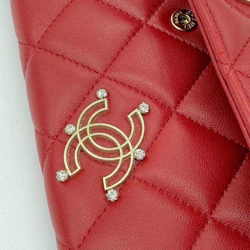 （🌟2014 年台灣限定款）CHANEL 蝴蝶 徽章 香水 巴黎鐵塔 辣椒紅 羊皮 長夾 錢包-5