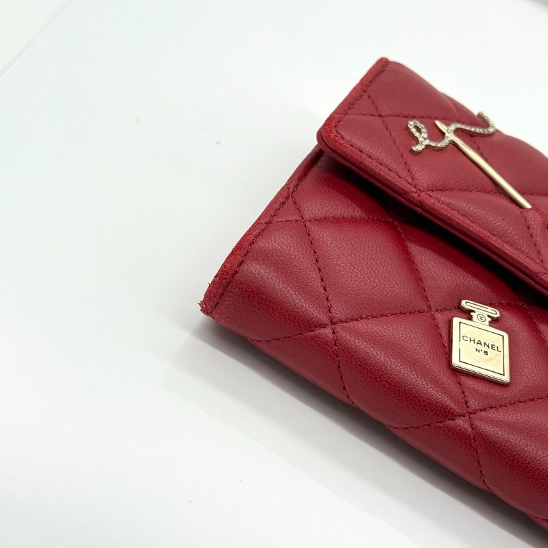 （🌟2014 年台灣限定款）CHANEL 蝴蝶 徽章 香水 巴黎鐵塔 辣椒紅 羊皮 長夾 錢包-6