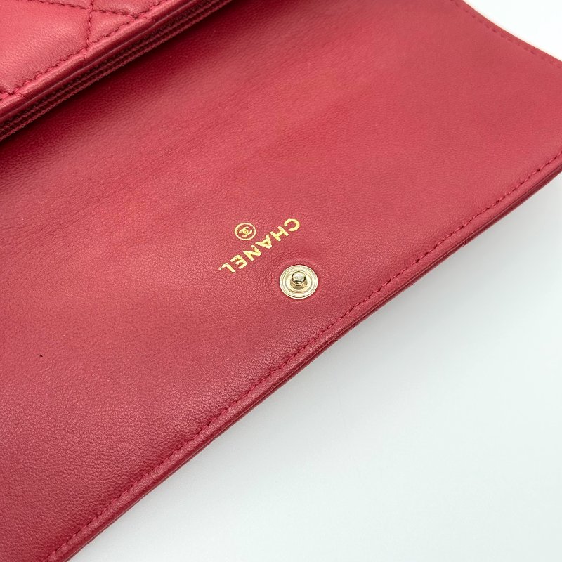 （🌟2014 年台灣限定款）CHANEL 蝴蝶 徽章 香水 巴黎鐵塔 辣椒紅 羊皮 長夾 錢包-12