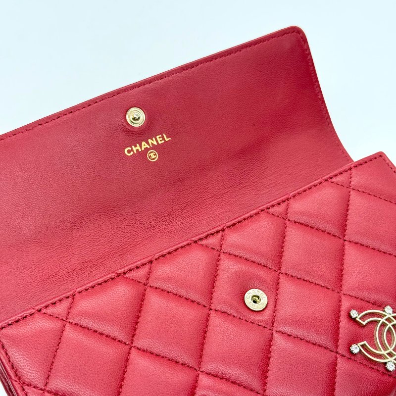 （🌟2014 年台灣限定款）CHANEL 蝴蝶 徽章 香水 巴黎鐵塔 辣椒紅 羊皮 長夾 錢包-13