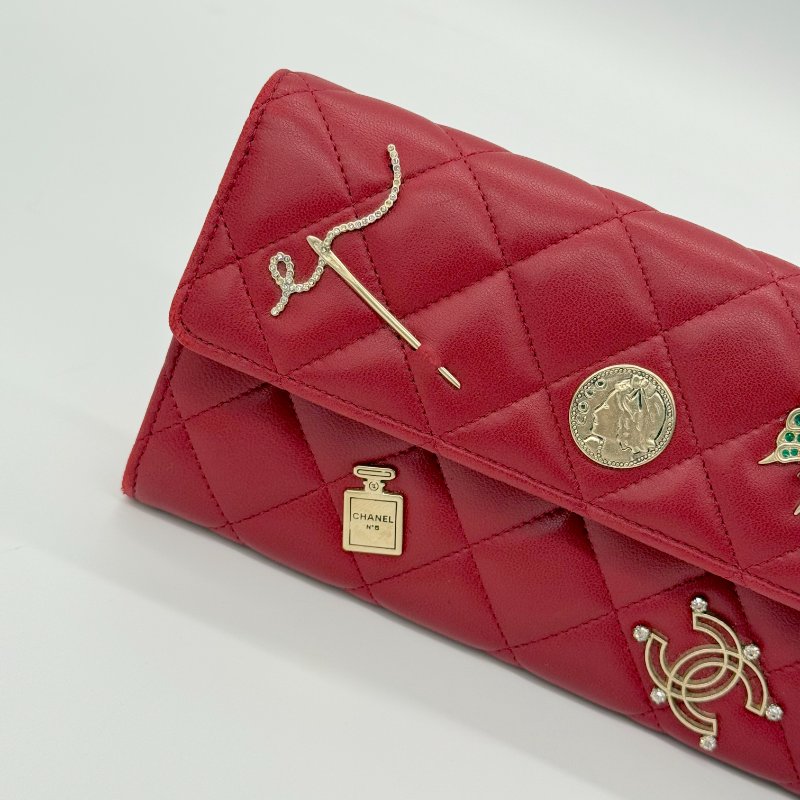 （🌟2014 年台灣限定款）CHANEL 蝴蝶 徽章 香水 巴黎鐵塔 辣椒紅 羊皮 長夾 錢包-14