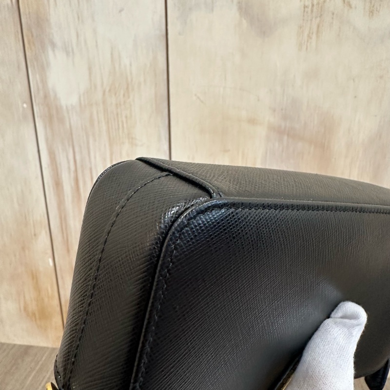 prada 1bp024 黑牛皮金釦雙拉鏈相機包 斜背包-15