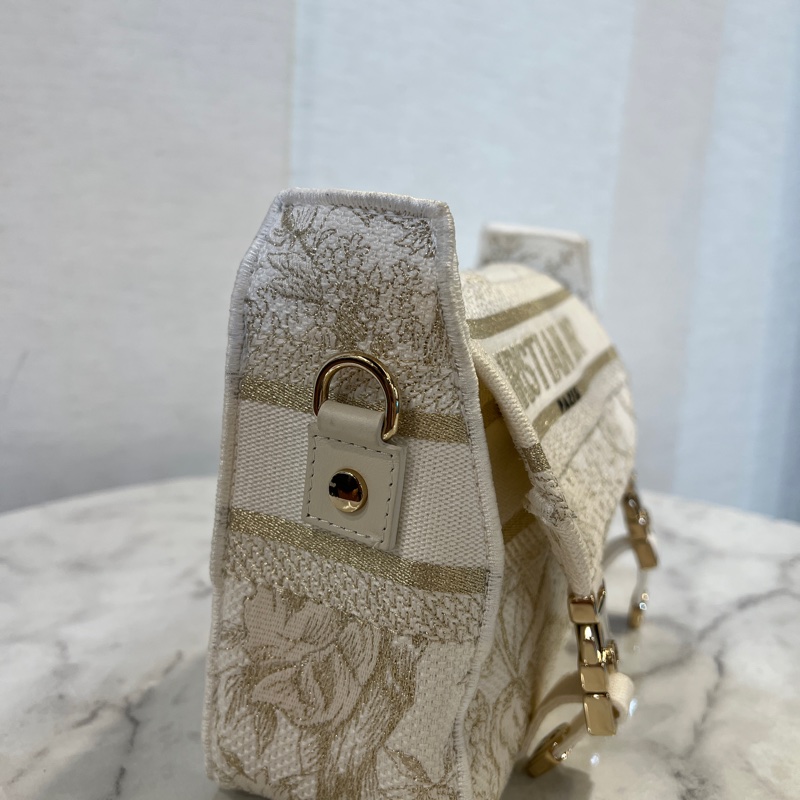 Dior 白帆布刺繡Camp小號斜背信差包-1