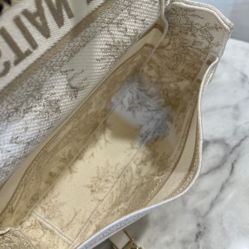 Dior 白帆布刺繡Camp小號斜背信差包-14