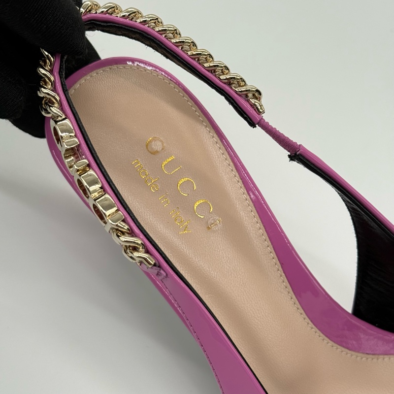 (早春限定♥️近新未使用) 逃跑公主GUCCI 古馳  Signoria系列 七夕芭比粉 金屬LOGO鏈飾 牛漆皮 小貓跟｜ IT36 JP23.5CM｜專櫃35,000-7