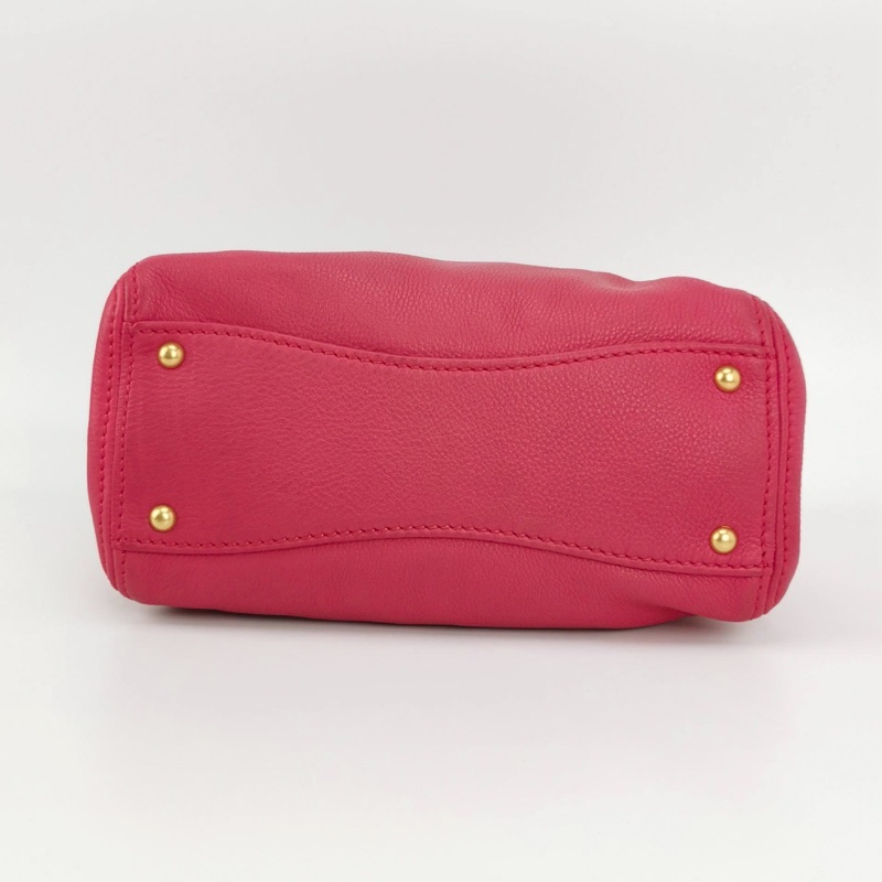 💖 Miu Miu 牛皮純色字母Logo單肩包 義大利奢華品牌 Miu Miu-4