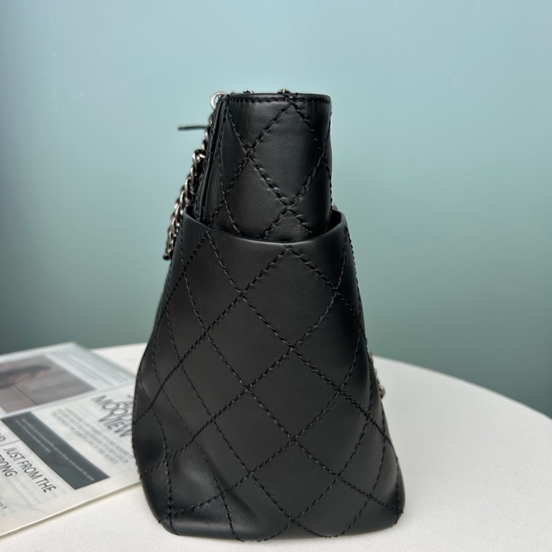 Chanel黑銀牛皮雙C吊墜托特包購物袋 底長約31 鐳射21開，附件保卡~-3