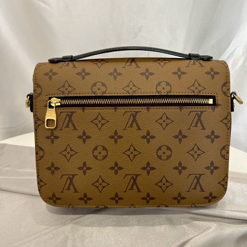 LV M44876/晶片款 老花拚色郵差包-2