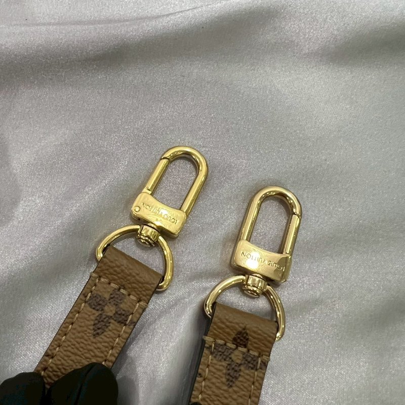 LV M44876/晶片款 老花拚色郵差包-10