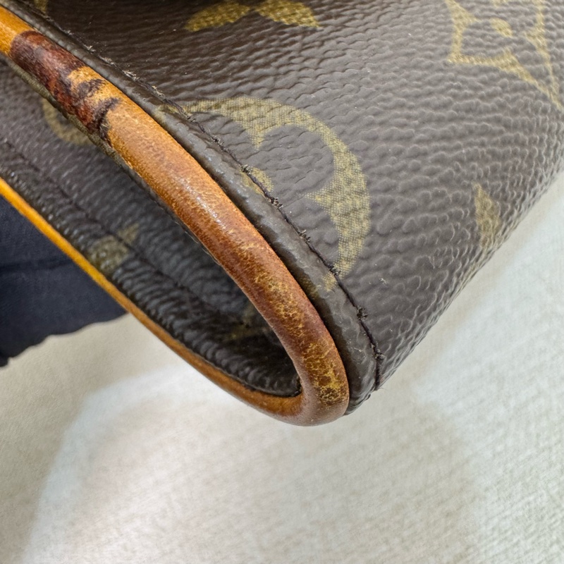 Louis Vuitton 大款信封斜背包-15