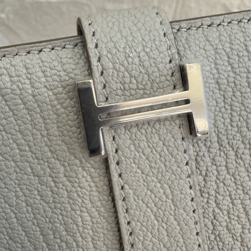 Hermes冰川灰銀H釦短夾-6