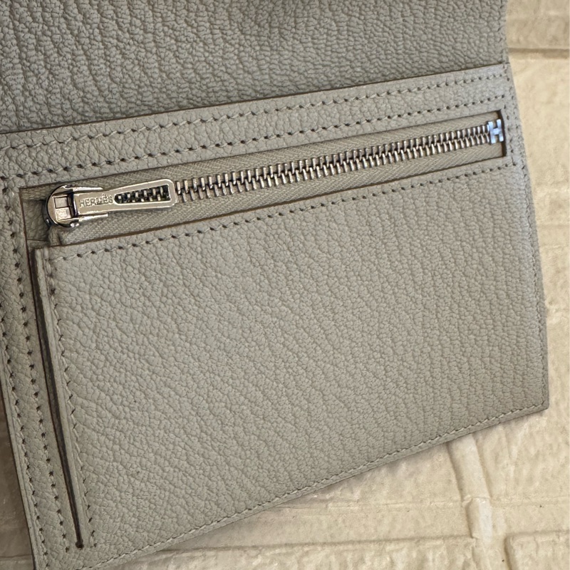 Hermes冰川灰銀H釦短夾-16