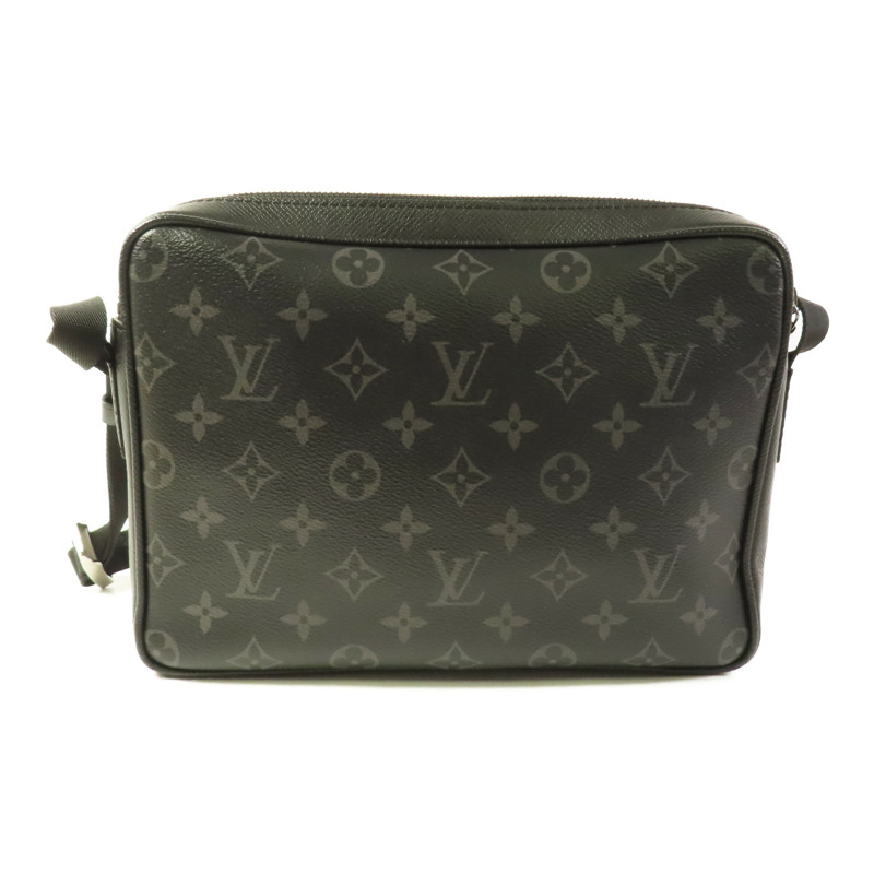 LOUIS VUITTON Monogram Eclipse/Taiga Outdoor Messenger銀扣肩背袋-2