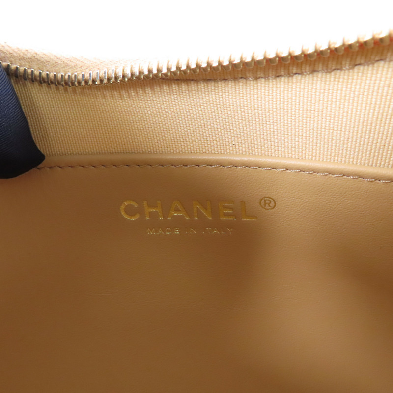 CHANEL 牛皮皮革Chanel 19 Hobo金扣手挽袋-14