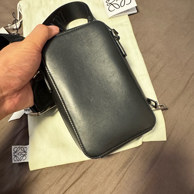 LOEWE 黑色-6
