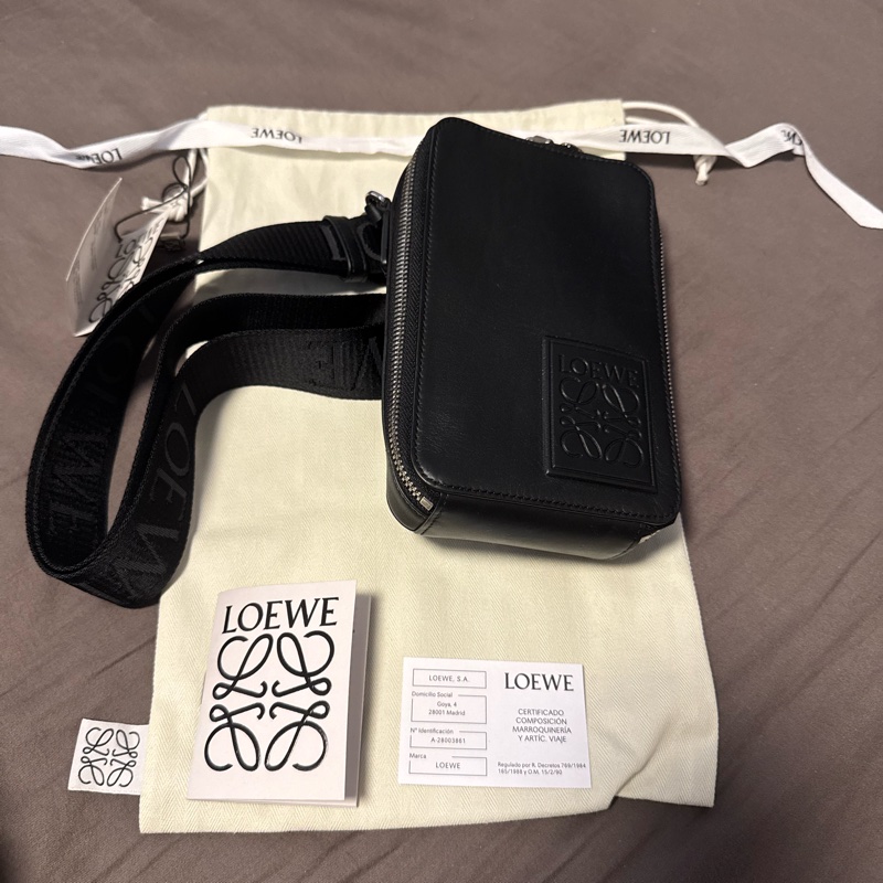 LOEWE 黑色-14