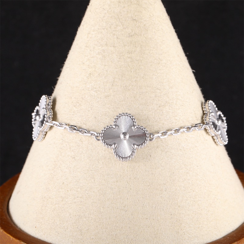 VAN CLEEF&ARPELS(梵克雅寶) Vintage Alhambra 中號五花手鏈 鐳射 新扣 18K白金 S-M碼 白金-0