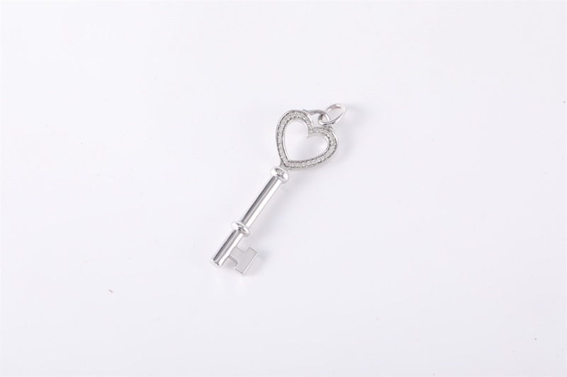 TIFFANY&CO(蒂芙尼)  18K白金 鑽石 項鏈 白金 愛心 半鑽 鑰匙 吊墜 18K-1