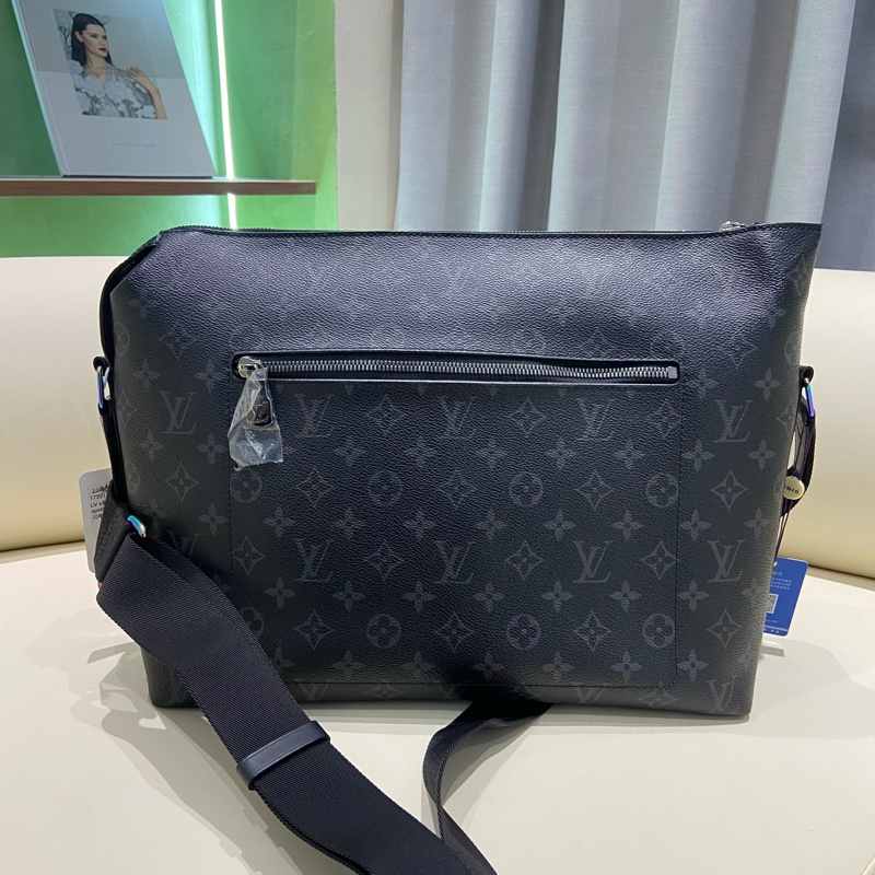 LV男士黑武士斜挎包 藤原浩聯名款 尺寸約30*25~-4