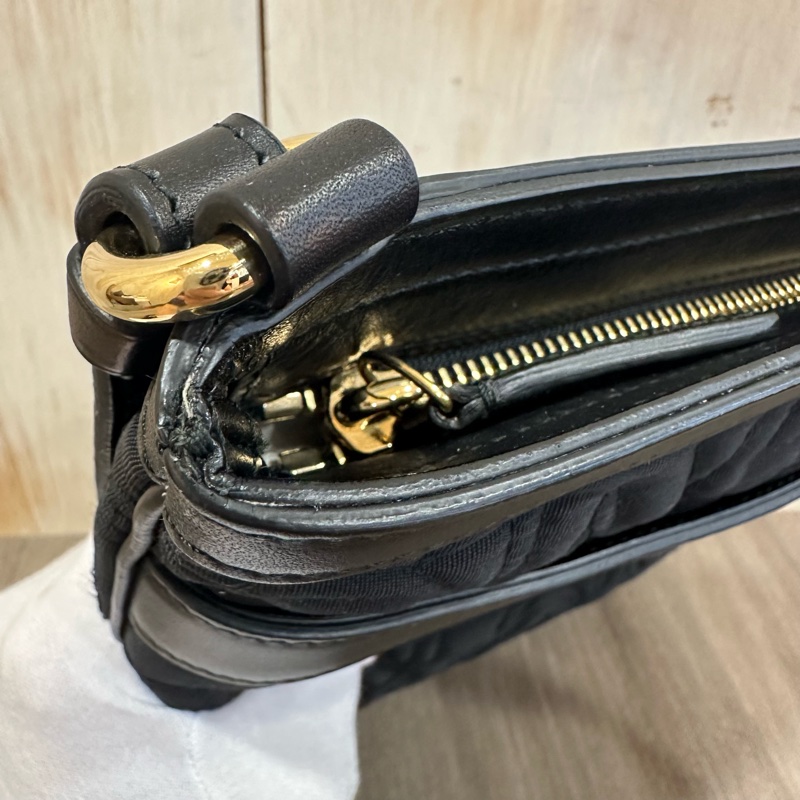 Ferragamo 黑尼龍拼皮革斜背背 郵差包-14