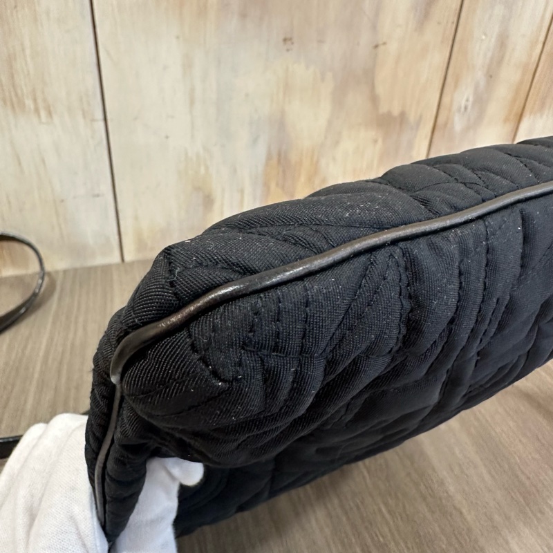 Ferragamo 黑尼龍拼皮革斜背背 郵差包-18