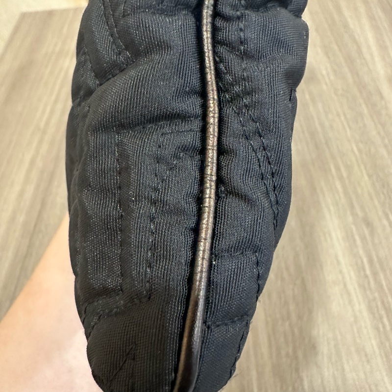 Ferragamo 黑尼龍拼皮革斜背背 郵差包-22