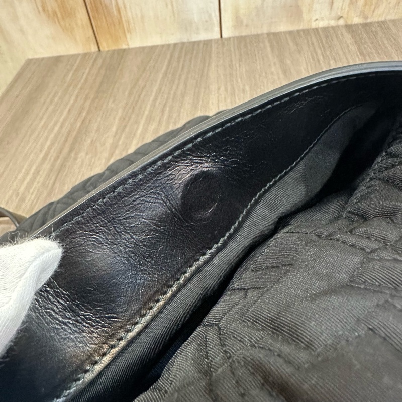 Ferragamo 黑尼龍拼皮革斜背背 郵差包-26