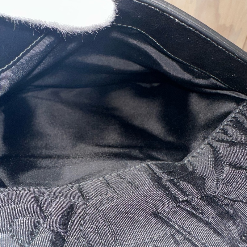 Ferragamo 黑尼龍拼皮革斜背背 郵差包-27