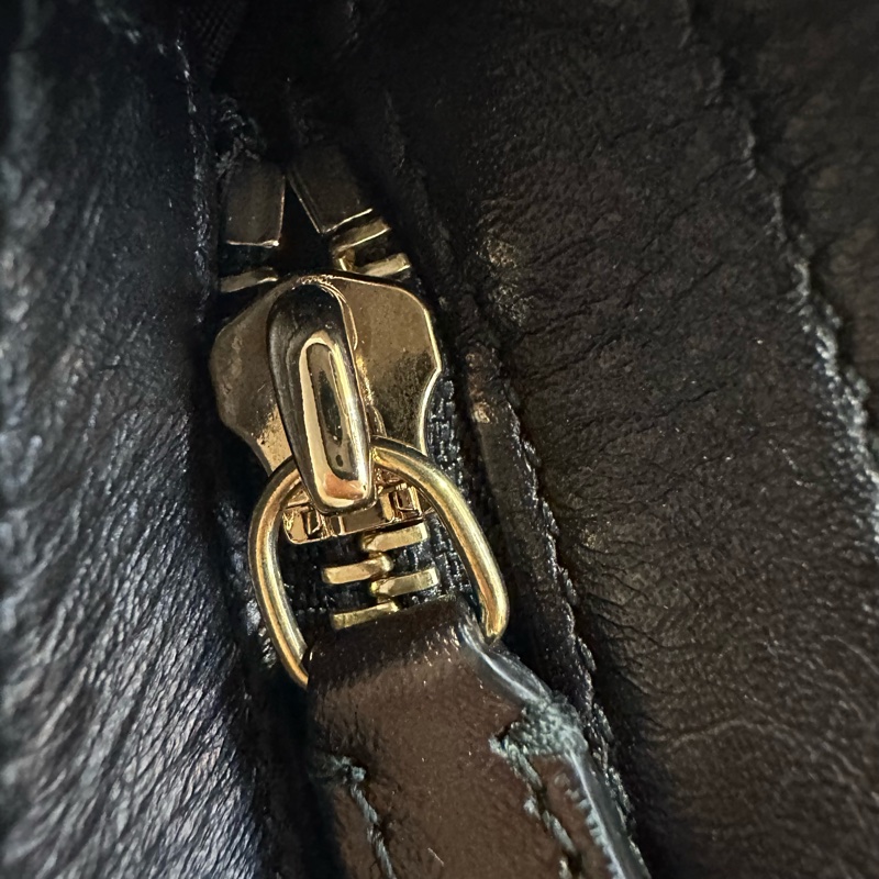 Ferragamo 黑尼龍拼皮革斜背背 郵差包-29