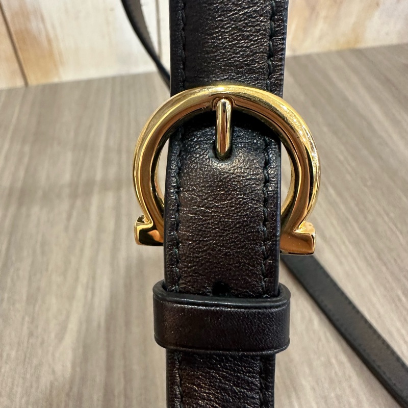 Ferragamo 黑尼龍拼皮革斜背背 郵差包-41