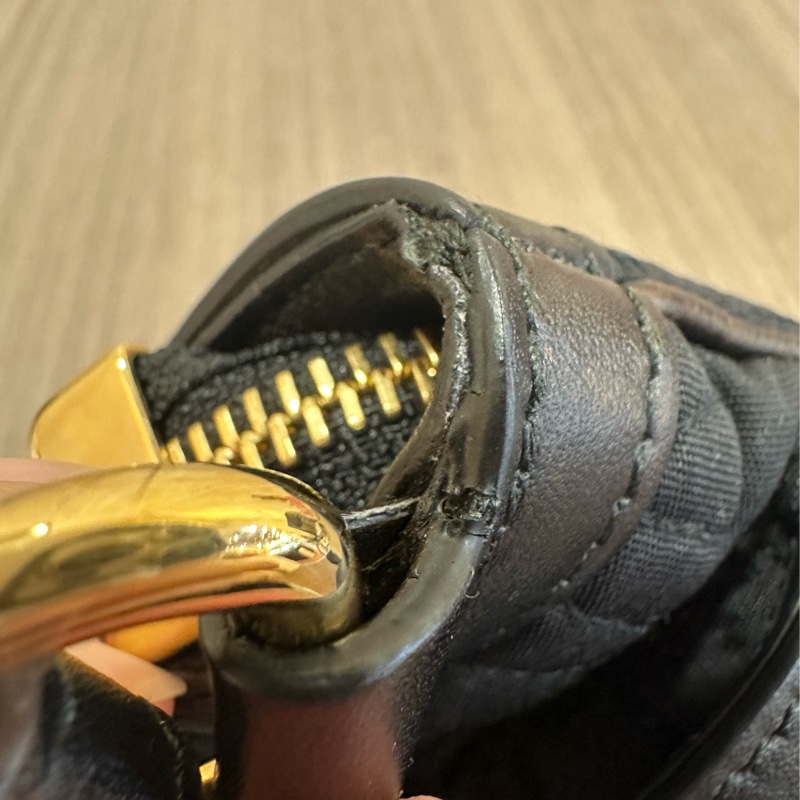 Ferragamo 黑尼龍拼皮革斜背背 郵差包-53