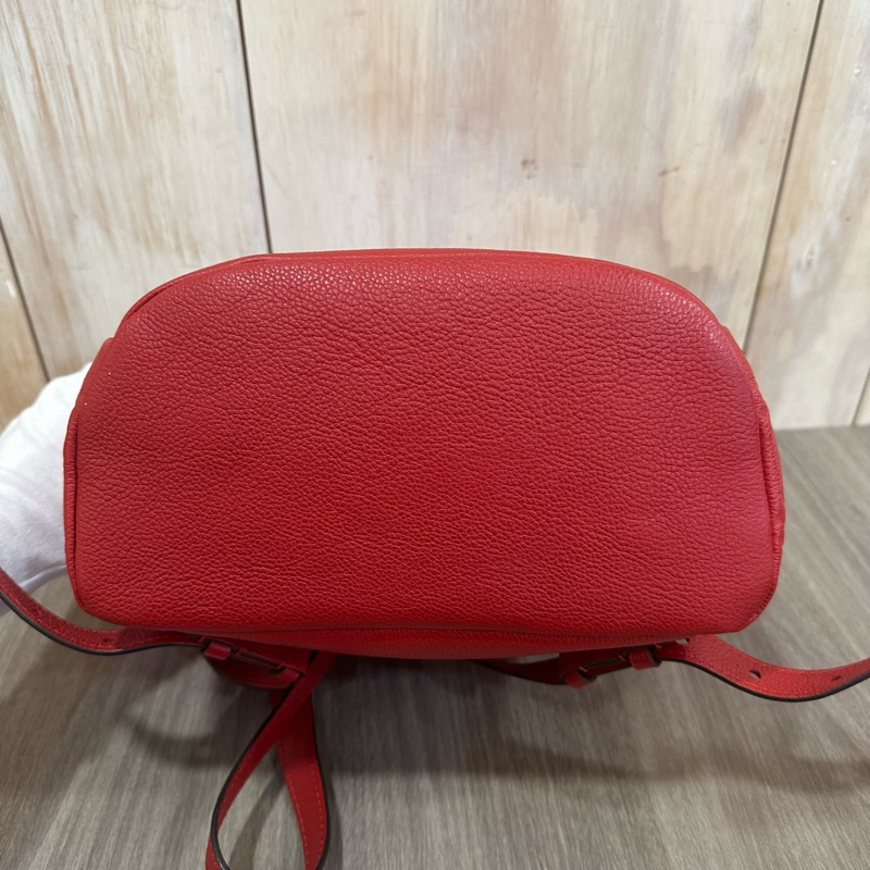 LV M44015 紅色牛皮壓紋後背包-4