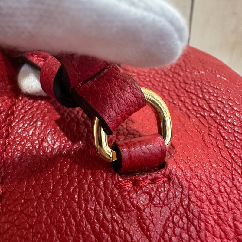 LV M44015 紅色牛皮壓紋後背包-50