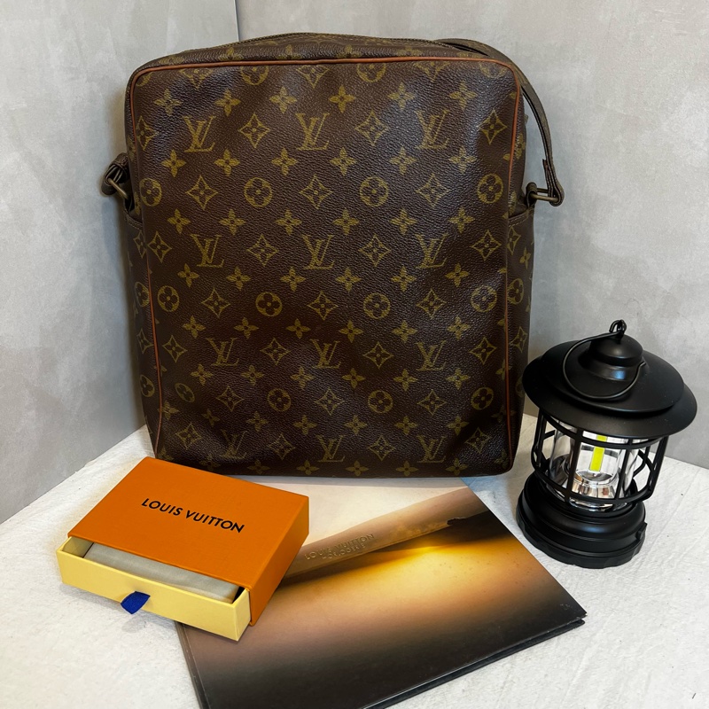 Louis Vuitton 直式書包-2
