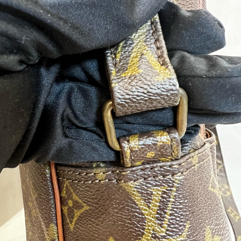 Louis Vuitton 直式書包-10
