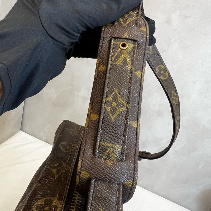 Louis Vuitton 直式書包-19