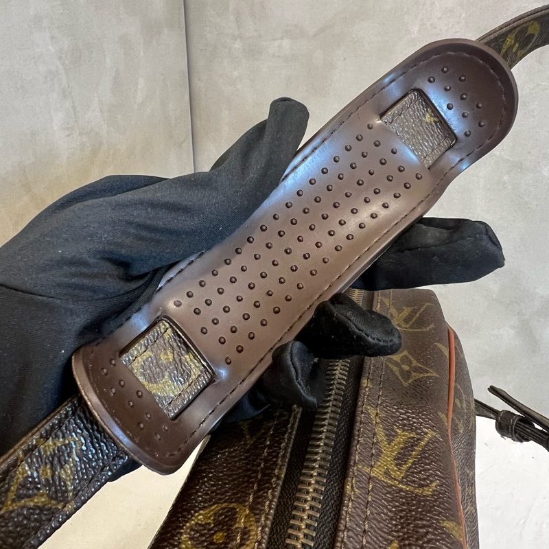 Louis Vuitton 直式書包-20