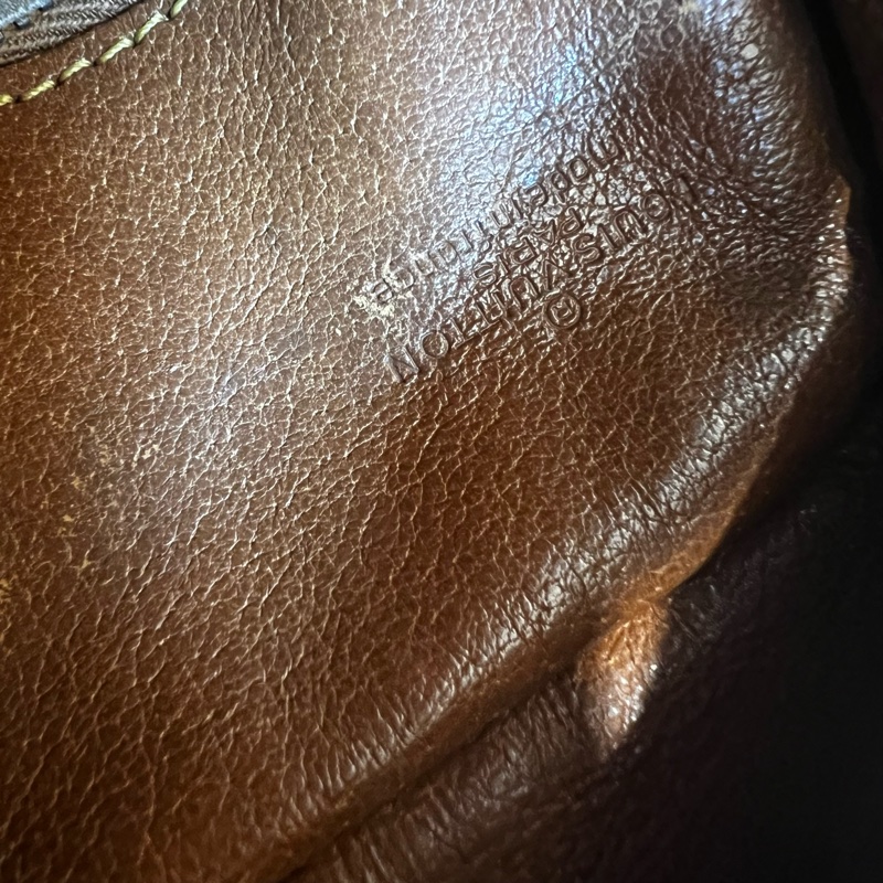 Louis Vuitton 直式書包-27