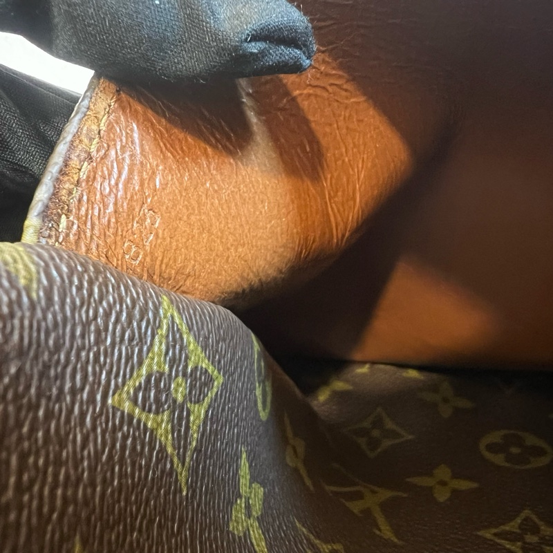 Louis Vuitton 直式書包-29