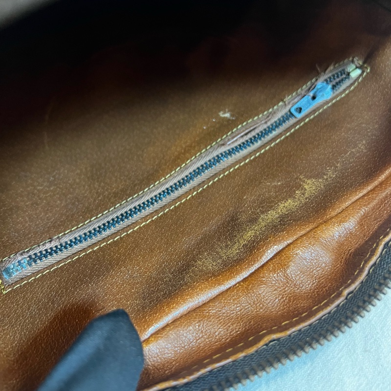 Louis Vuitton 直式書包-33