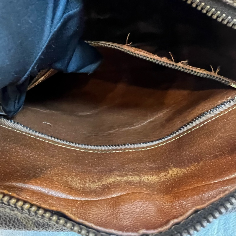 Louis Vuitton 直式書包-38