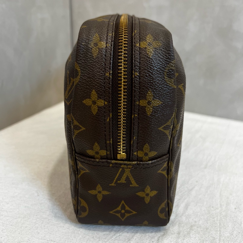 LV 經典洗漱包 手拿包-3