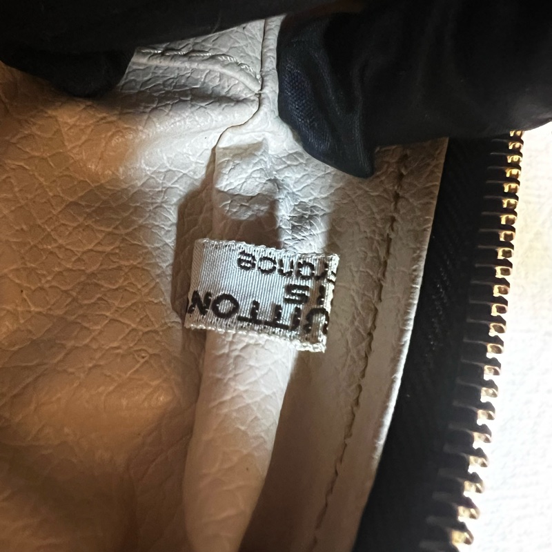 LV 經典洗漱包 手拿包-19